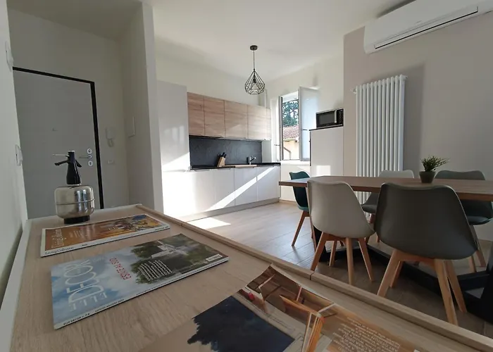 Casa Bianca, Vista Unica Sul Di Lägenhet Dervio