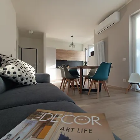 Casa Bianca, Vista Unica Sul Di Dervio