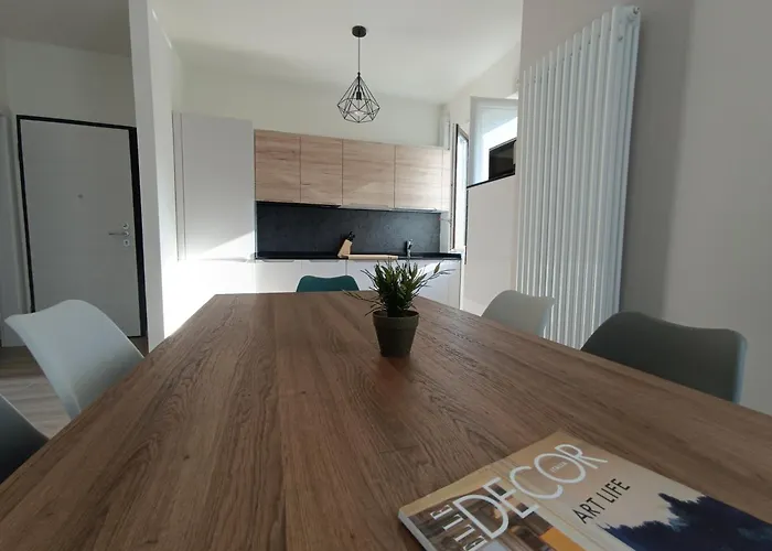 Casa Bianca, Vista Unica Sul Di Appartement Dervio